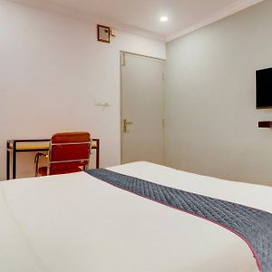 Super Townhouse Sr Nagar Rcc Premier